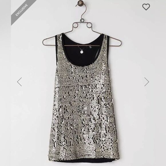 BKE Tops - BKE Boutique Gold Sequin Tank Top